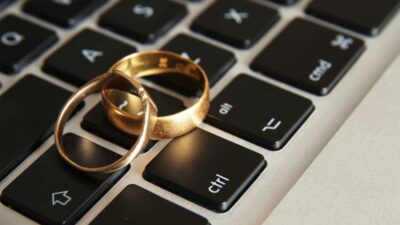 Yeni araştırma: İnternette tanışan çiftler evlilikte daha mutsuz