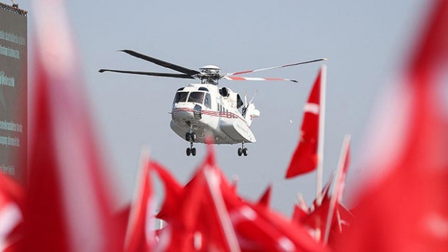 Erdoğan miting alanına helikopter ile geldi Erdoğan miting alanına helikopter ile geldi