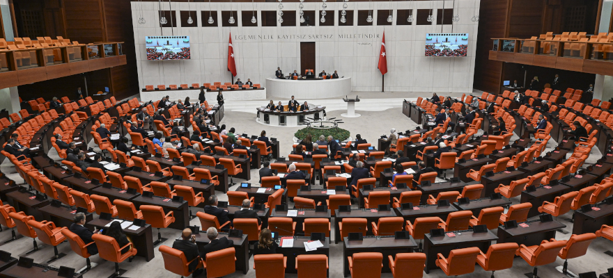 Meclis’te gündem dışı görüşmelerin gündemi de emekli