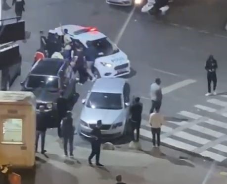 Beylikdüzü bıçaklı kavgada ortalık karıştı