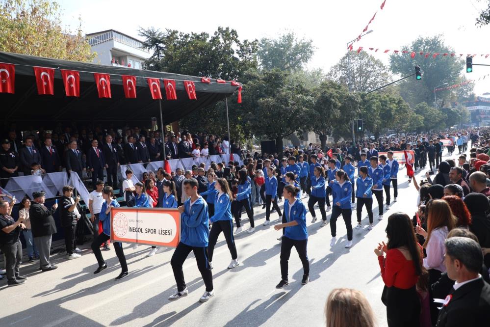 İnegöl’de Cumhuriyet Bayramı’nın 100. yıl dönümü coşkuyla kutlandı