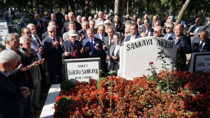 Bursa’da Şükrü Şankaya dualarla anıldı