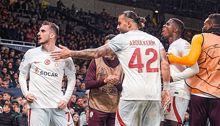 Galatasaray, Manchester United’ı deplasmanda 3-2 mağlup etti