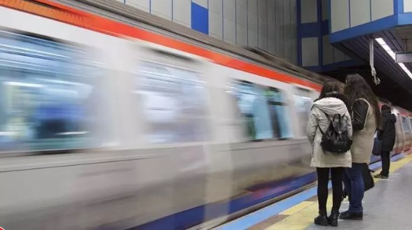 İstanbullular dikkat! Metroda arıza, bazı seferler yapılamıyor