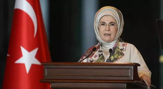 Emine Erdoğan: Gazze’de bütün bir insanlığın vicdanı ve merhameti ölüyor