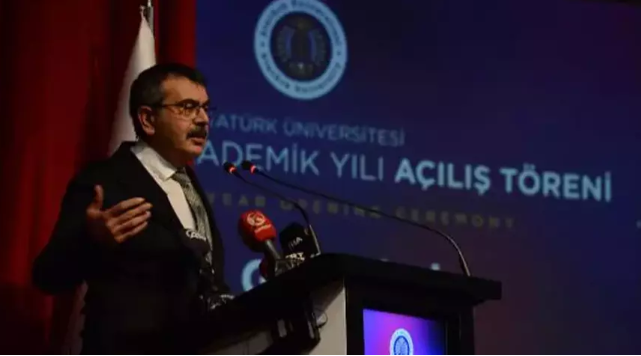 Bakan Tekin’den akademisyenlere çağrı