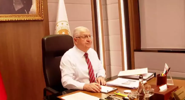 Milli Savunma Bakanı Güler, birlik komutanları ile görüştü