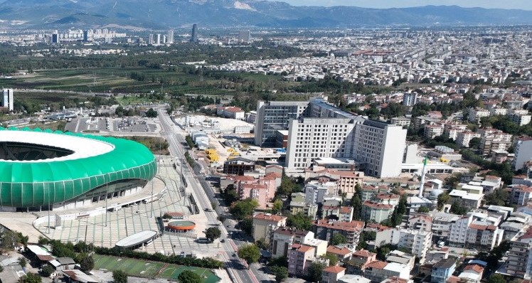 Bursa’da sağlık seferberliği: 1 hastane bitiyor, 1 hastanenin yapımı başlıyor, yeni projeler var!