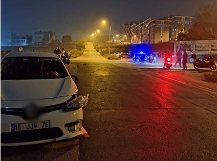 Bursa’da otomobil motosiklete çarptı: 2 ağır yaralı