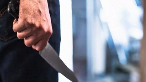 Oğlunu bıçaklayarak öldürdü: Eşinin itirafı olayı aydınlattı