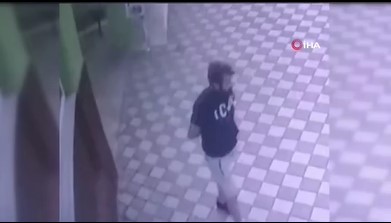 Bursa’da namazı yarıda bırakıp imamın motosikletini çaldı