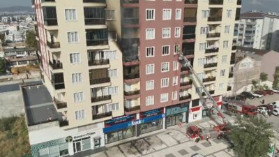 Bursa’da 10 katlı binada yangın çıktı