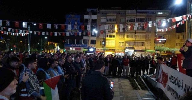 Adana’da ABD konsolosluğu taşlandı