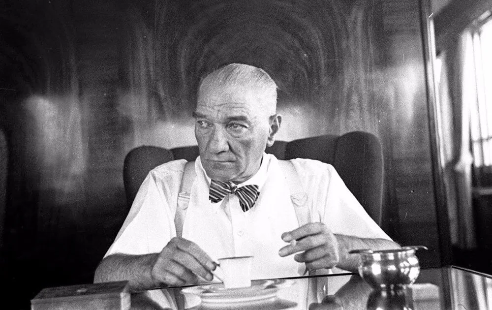 Atatürk’ün özel koleksiyondaki el yazısı notları ortaya çıktı