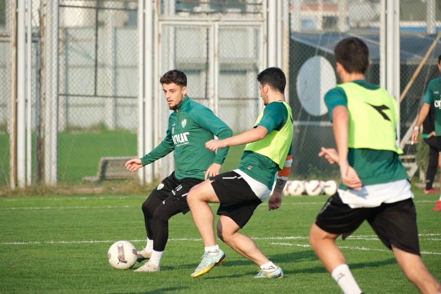 Bursaspor’da hazırlıklar başladı