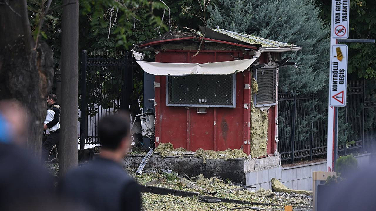 İçişleri açıkladı: Teröristlerden birinin kimliği belirlendi