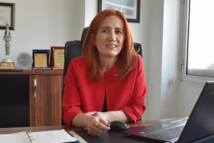 Dilek Ete’den Bakan Işıkhan’a tepki: Emeklinin sosyal hayatını bırakın, aylıkları artırın!