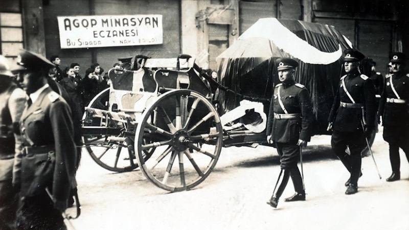 Atatürk’ün ebediyete intikali sonrası neler yaşandı?