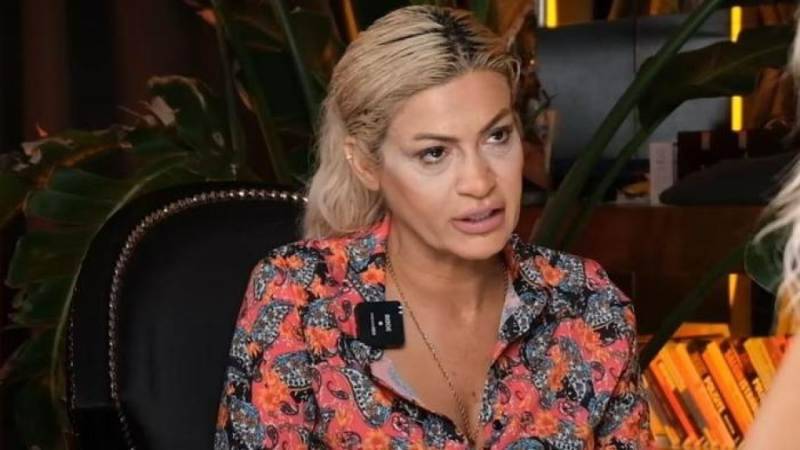 Popstar Mehtap dün gece hastaneye kaldırıldı! İlk açıklama geldi