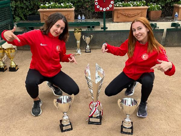 BUÜ’lü İnci Ece Öztürk dünya şampiyonu oldu