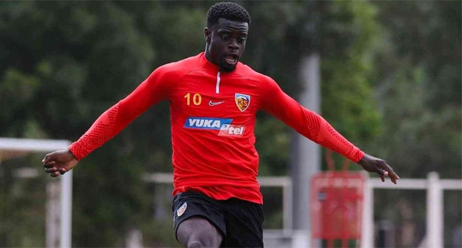 Olivier Kemen ilk golünü attı