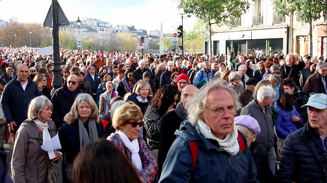 Paris’te ‘Gazze’ için sessiz yürüyüş