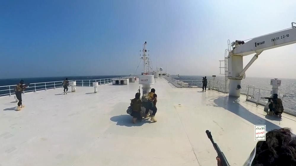 Husiler’den Gazze saldırılarına misilleme: Gemiyi ele geçirdiler