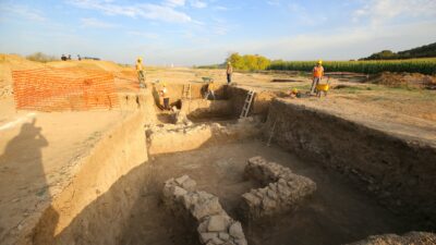 Bursa hızlı tren projesinin hafriyat alanında arkeolojik kalıntılar bulundu