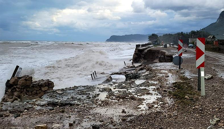 Kastamonu’da fırtına nedeniyle 3 tekne battı