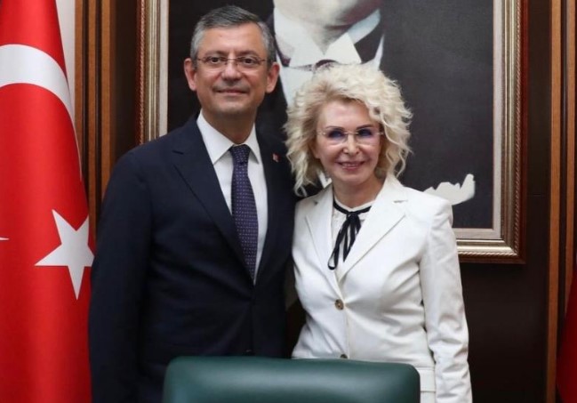 CHP’de sürpriz ‘devam’ kararı!