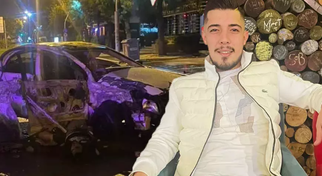 Otomobiller kafa kafaya çarpıştı! 2 ölü, 3 yaralı