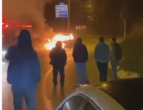 Bursa’da seyir halindeki otomobil alev alev yandı