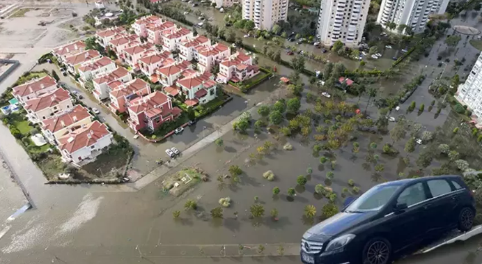 İzmir’de fırtına ve yağış sonrası bilanço ortaya çıktı! Hasar çok büyük