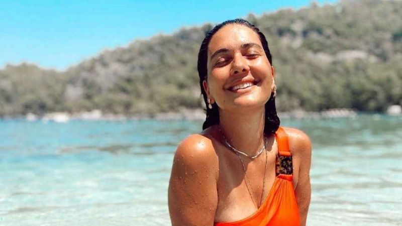 Bergüzar Korel pozlarıyla büyüledi!