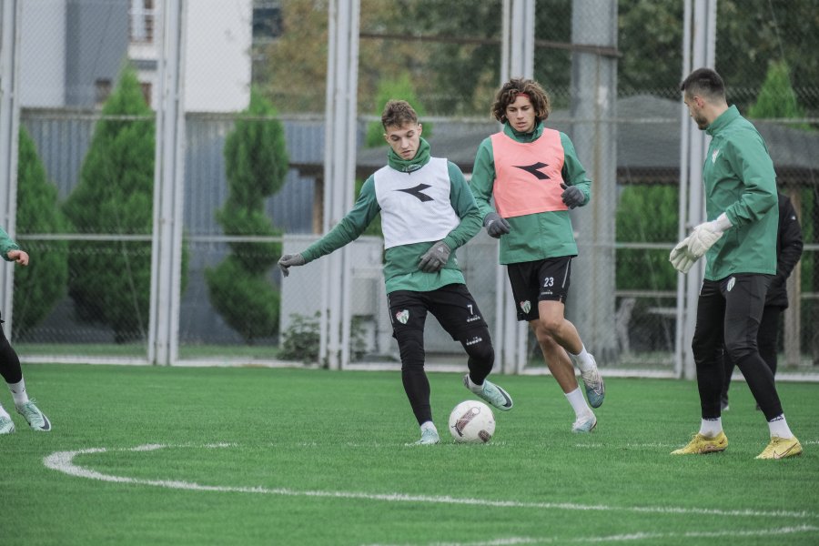 Bursaspor’da hazırlıklar başladı
