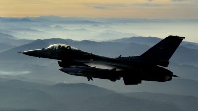Irak ve Suriye’nin kuzeyine hava harekatı: 23 hedef imha edildi