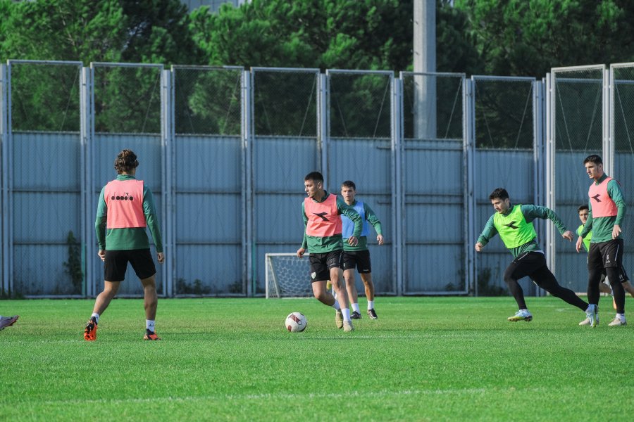 Bursaspor’da hazırlıklar sürüyor