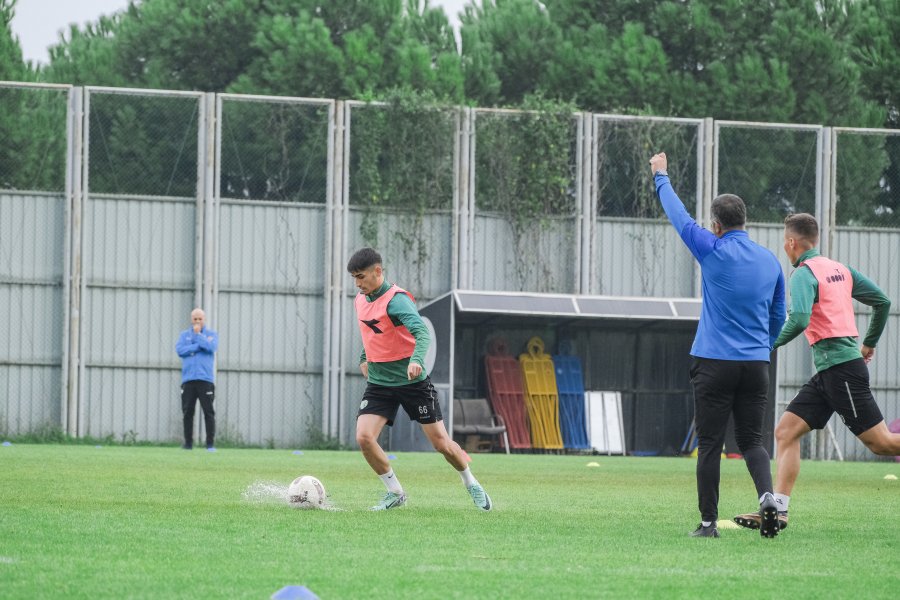 Bursaspor’da hazırlıklar sürüyor
