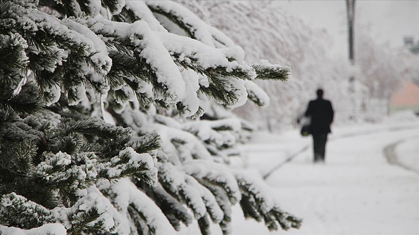 Meteoroloji’den 64 il için hafta sonu uyarısı: Fırtına ve kar geri dönüyor