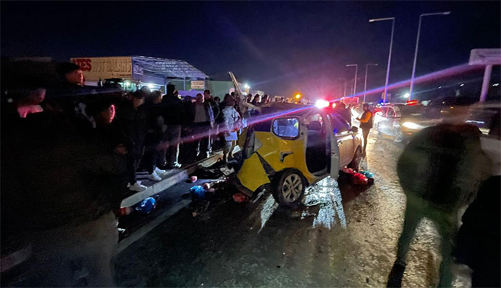 TIR ile taksi çarpıştı: 2 ölü, 5 yaralı