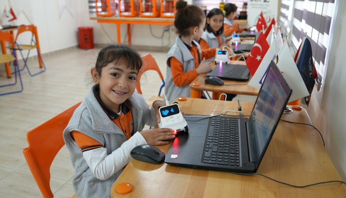 Gürsu’da eğitim seferberliği… İlçedeki çocukların yarısı robotik kodlama ve yazılım öğrendi!