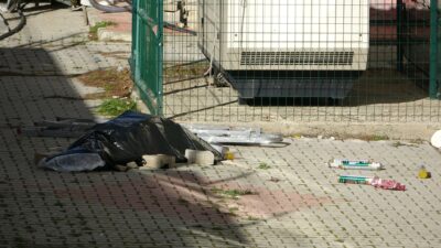 Bursa’da ölümlü iş kazası! Okulun çatısından yere çakıldı