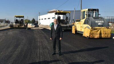 Yenişehir’de okullar bölgesinde asfalt çalışması