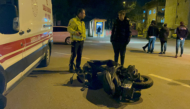 Bursa’da kamyonet motosiklete çarptı