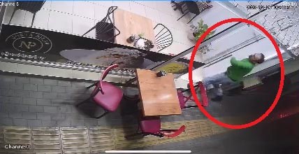 Bursa’da dikkatsiz müşteri kamerada