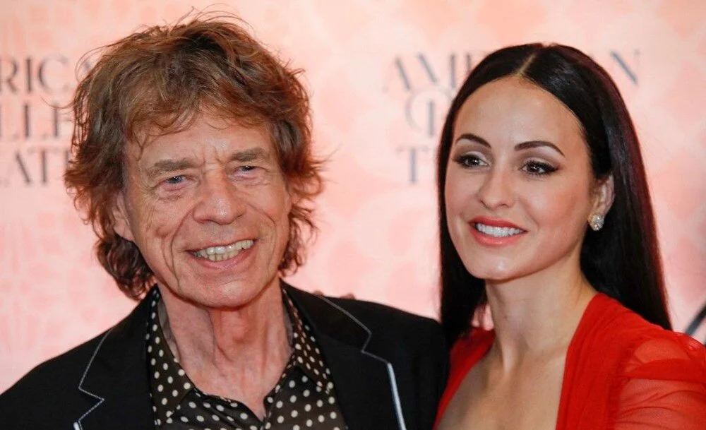 Rock efsanesi Mick Jagger’dan mutlu aile pozları