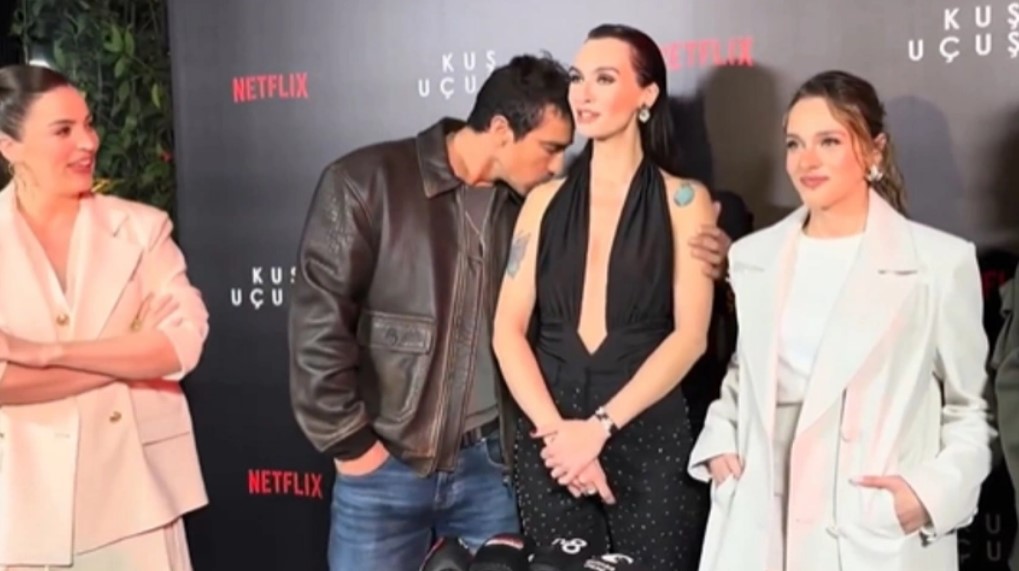 İbrahim Çelikkol, Birce Akalay’ı öptü, öve öve bitiremedi