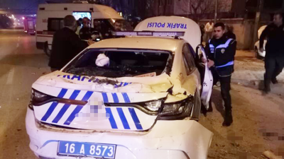 Bursa’da 3 araç zincirleme kazaya karıştı: 4 yaralı