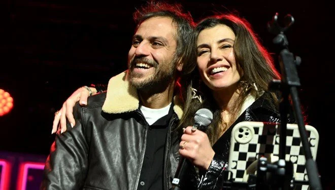 Gökçe Bahadır ve Erkan Kolçak Köstendil yılbaşı konseri verdi