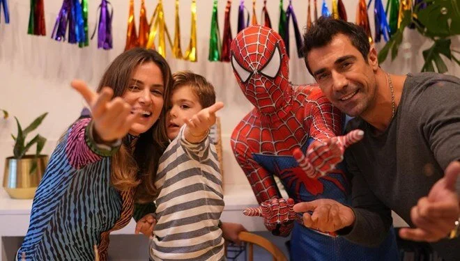 Eski eşler Mihre Mutlu ile İbrahim Çelikkol oğulları Ali için bir arada